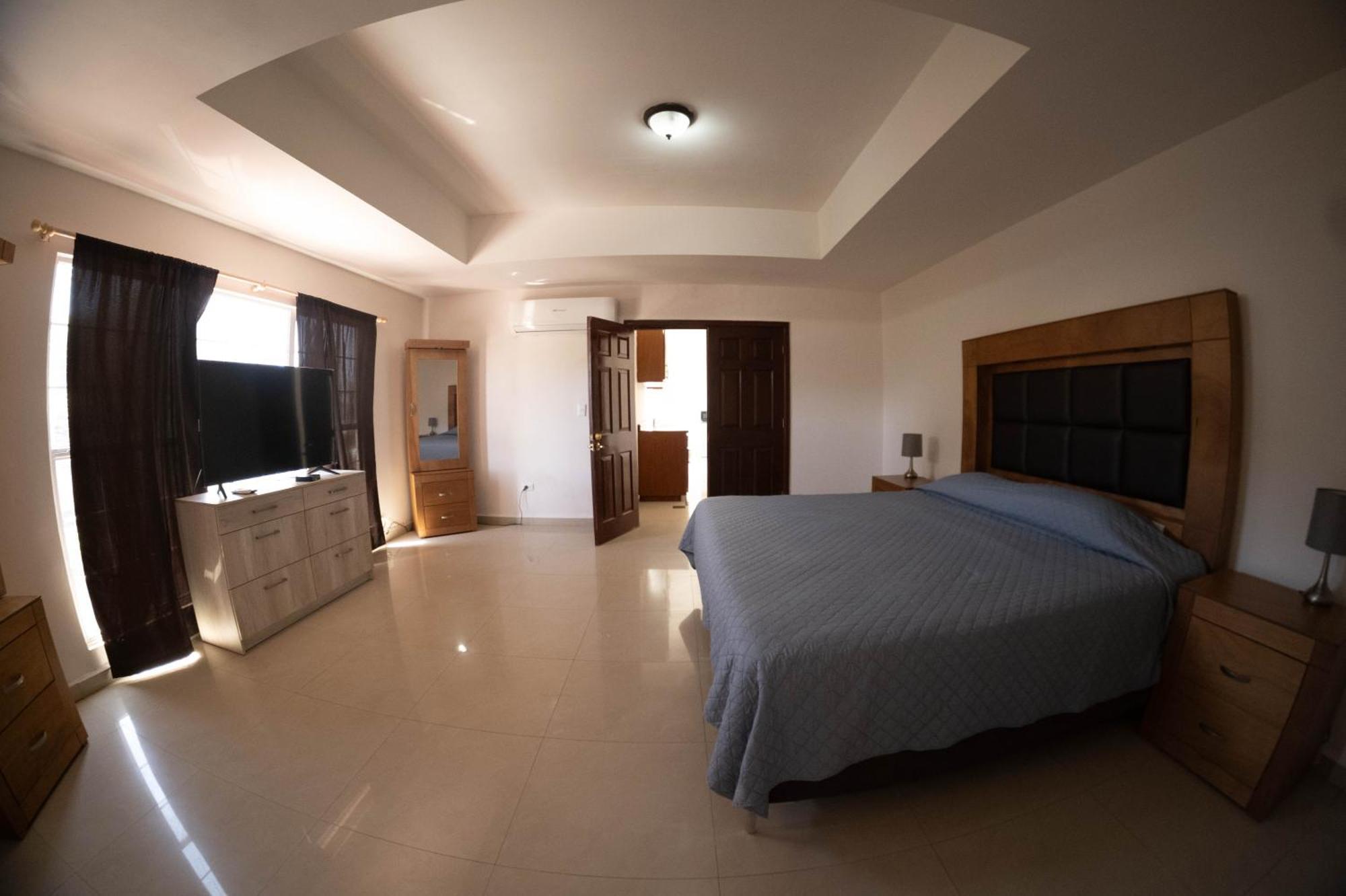 Room In Guest Room - 20 Suite For 2 People Torreón Buitenkant foto